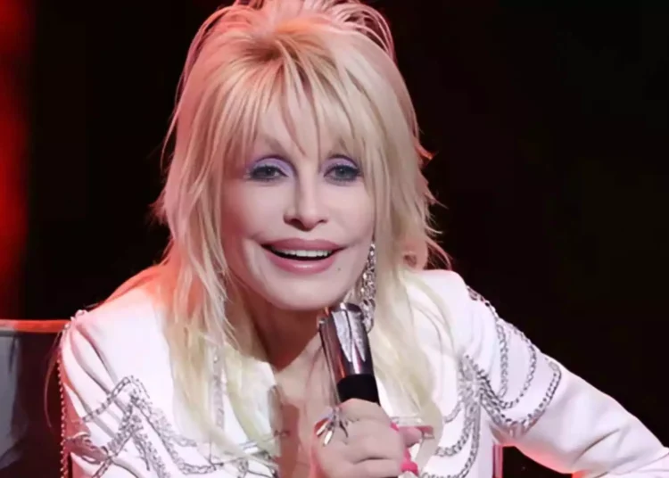 Quem era Carl Dean? A lendária estrela da música country Dolly Parton dedica nova música ao marido