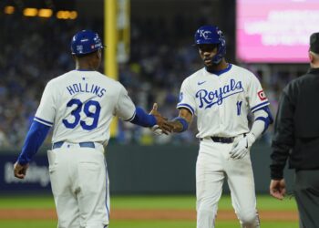 RESURGENCIO REAL DO ROYALS DE KANSAS CITY: De Battlefield de 106 derrotas a um trono com 86 vitórias e glória do curinga