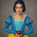 Rachel Zegler publica foto de neve na infância, como remake da Disney luta no fim de semana de abertura