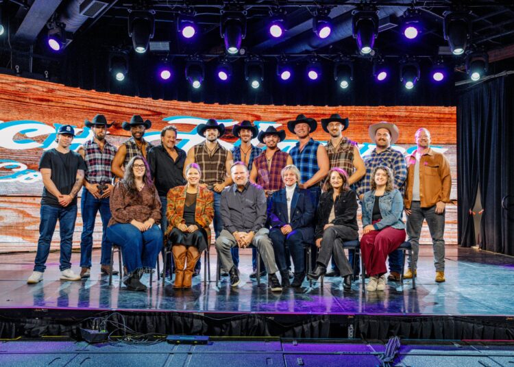 Ranchhands Cowboylesque Inks com agência de entretenimento Kinkead