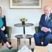 Rei Charles e Queen Camilla visitam Belfast