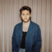 Revista Glitter | Niall Horan comemora cinco anos de 'clima de desgosto' com nova música