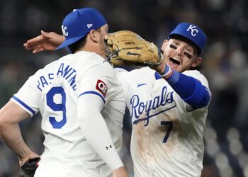 Royals Rumblings - Notícias para 25 de março de 2025
