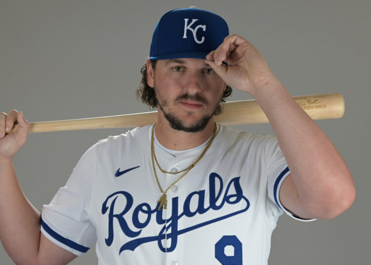 Royals Slugger sai do jogo com tensão no tendão