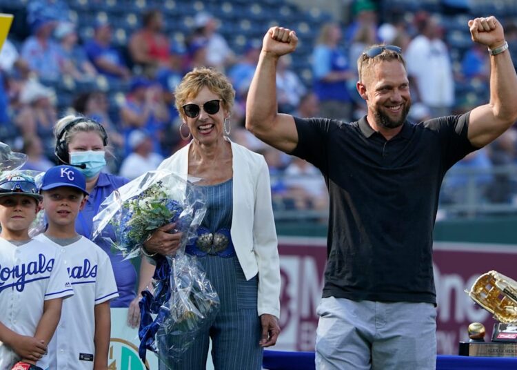 Royals anuncia campeão da World Series como mais recente indutor do Hall da Fama do KC