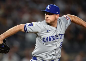 Royals pode estar perto da decisão final no quinto local inicial