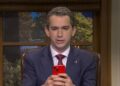 'SNL' zomba da etiqueta de bate -papo em grupo de Pete Hegseth em brutal frio aberto