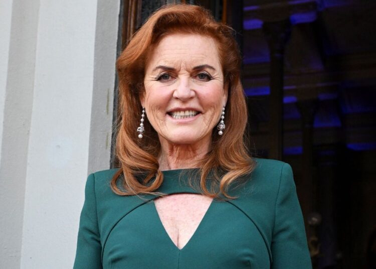 Sarah Ferguson compartilha a foto dos anos 80 para o aniversário de Eugenie