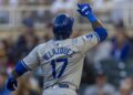 Slugger do KC Royals, fora do limbo da lista antes do dia da abertura