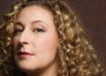 Sophie von Haselberg Sinais com Fusion Entertainment