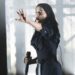 St. Vincent compartilha a música 'Doa' de 'Death of a Unicorn' trilha sonora