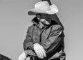 Taylor Sheridan para sediar um concerto em seu Texas Ranch: Bosque Ranch Live