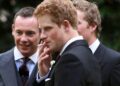Todos os Royals que foram pegos com uma bicha sorrateira e como Meghan Markle serviu '200' de maconha nas juntas no primeiro casamento