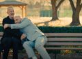 Tom Hanks, Chet Hanks recrie a cena 'Forrest Gump' no novo videoclipe: Assista aqui