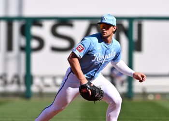 Tópico de jogo do Royals vs. Brewers, 9 de março