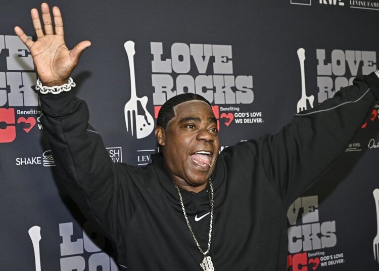 Tracy Morgan diz que está bem após o incidente de intoxicação alimentar