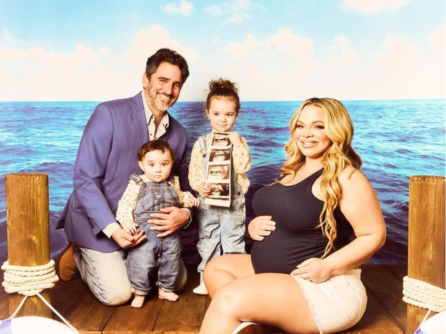 Trisha Paytas revela o bebê #3, as piadas na Internet uk Royals estão 'escondendo'