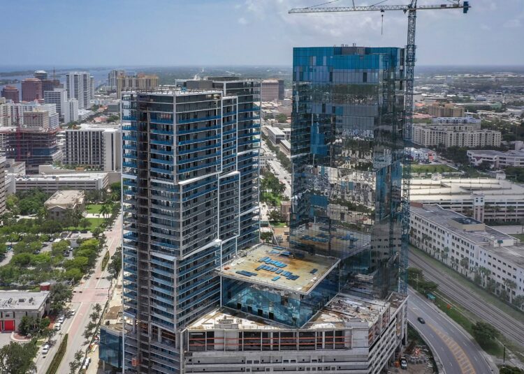 Um local de entretenimento interno está chegando a West Palm Beach?