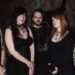 Vídeo de estreia espacial suficiente para o novo single "Devil Me Left On Read"