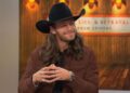 Warren Zeiders em sua ascensão na música country e no novo álbum “Relapse, Lies & Betrayal”