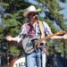 Zach Suries Surves em gráficos, define o disco de rodeio, promete novo álbum