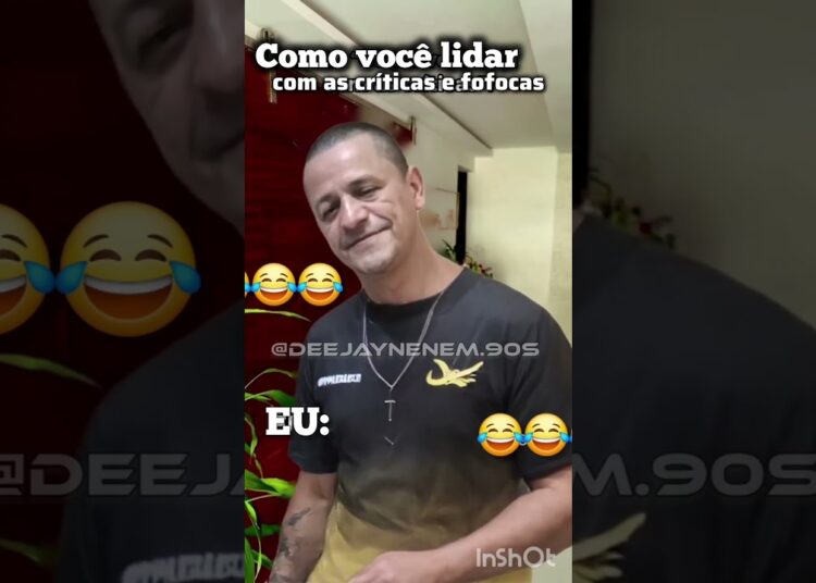 😂😂Como você lidar com as críticas e fofocas?■@deejaynenem90s#humor #memes #música80s