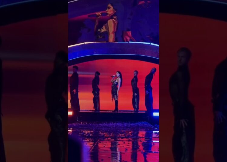 “Illusion “live by Dualipa in Sydney during #radicaloptimismtour2025 #concert #dualipatour ❤️🔥💥⚡⭐🌟