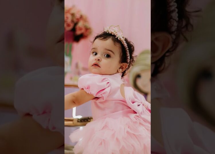 Um dia mágico de encanto e realeza. Minha irmã fez 1 😍 coraçõenzinhos ❤❤❤