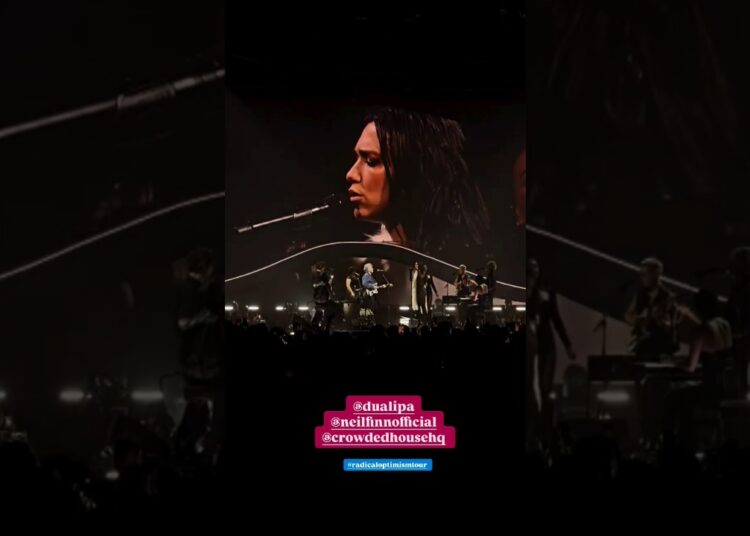 Dualipa performing “Don’t Dream It’s Over” with Neil Finn from Crowded House tonight #rotour25❤️🇳🇿