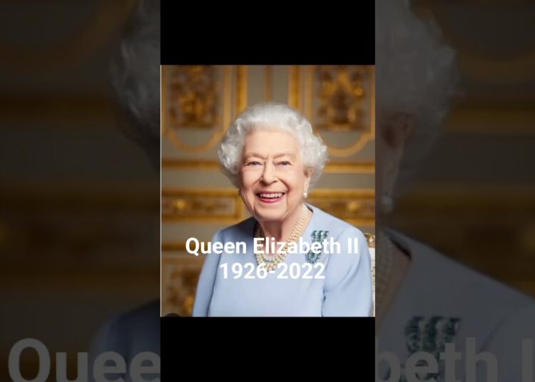Queen Elizabeth II and Queen Mother and princess Margaret #shorts #royalfamily
