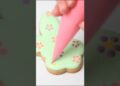 Wet on Wet Icing technique to make beautiful designs! ##howtodecoratecookies #royalicing