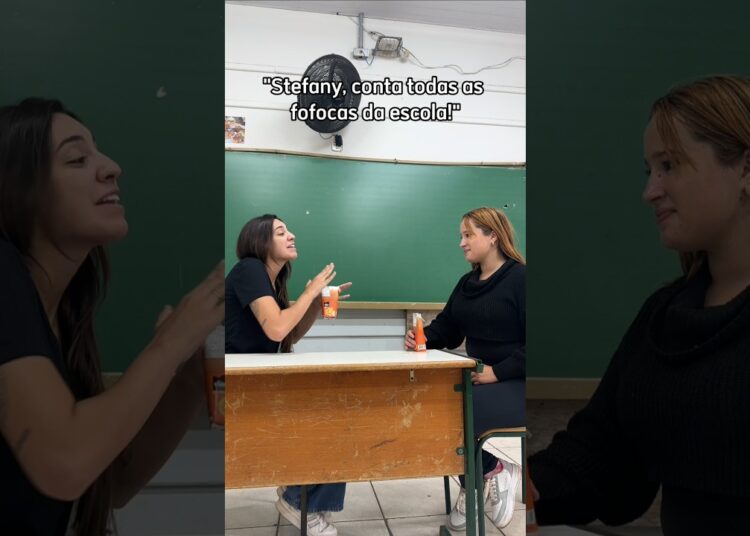Meu dia é movido pelas fofoquinhas dos alunos 👀 #professora #alunos #escola #fofoca #humor #shorts