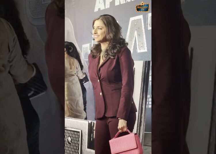Stars Shine at Jaat Movie Premiere! 🌟 #Bollywood #RedCarpet #CelebSpotted
