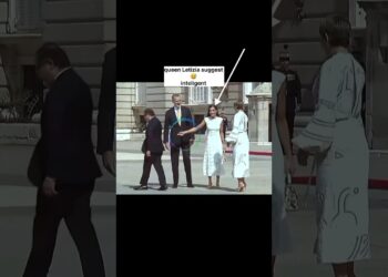 🌀😅queen Letizia suggest everywhere🙆king Felipe#royal