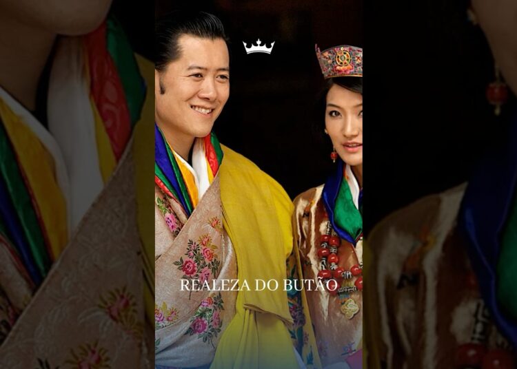 👑🇧🇹#realeza #monarquia #documentario #famíliareal #rei #butão