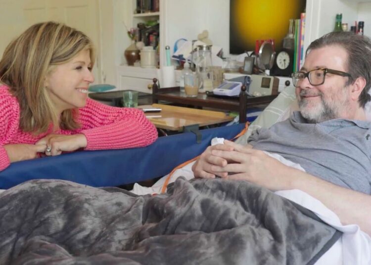 A confissão chorosa de Kate Garraway quando a morte de Derek deixou seu coração partido | Notícias de celebridades | Showbiz & TV