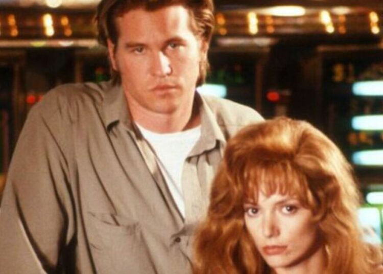 A maneira devastadora de Val Kilmer descobriu que o casamento de Joanne Whalley terminou | Notícias de celebridades | Showbiz & TV