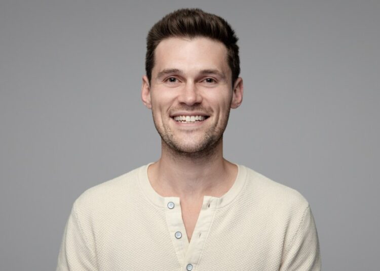 Agente de TV da CAA Brandon Finkelstein se une ao mecanismo criativo de Drew Comins