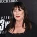 Anjelica Huston revela o diagnóstico de câncer após 4 anos 'em Clear'