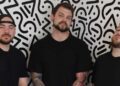 Arrastado em Share novo single "Algorthythm" e videoclipe
