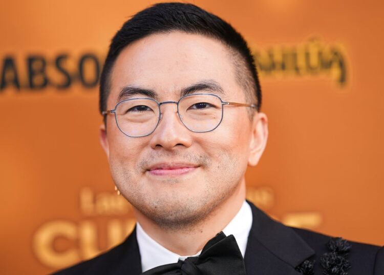 Bowen Yang responde às reclamações de 'Saturday Night Live' da 'Lotus' White Lotus