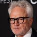 Bradley Whitford Spots exatamente por que 'Handmaid's Tale' é 'terrivelmente relevante' em 2025