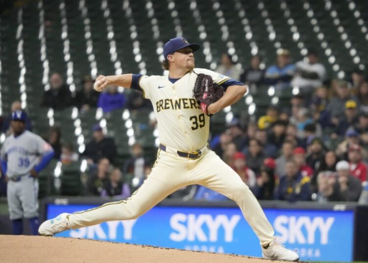 Brewers em branco Royals para a primeira vitória da temporada - Mídia de nível de campo - soluções profissionais de conteúdo esportivo