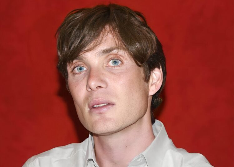 Cillian Murphy compartilha uma nova lista de reprodução de suas músicas favoritas da primavera
