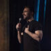 Como assistir a estrela 'Ted Lasso' Brett Goldstein's Stand-up Special