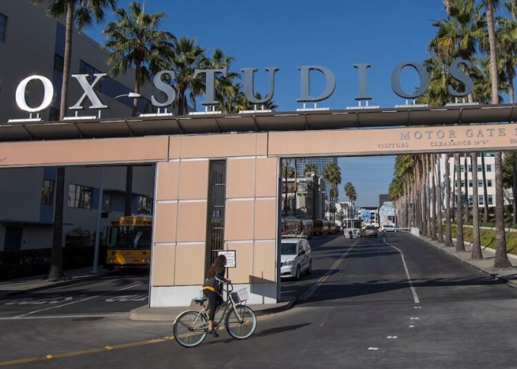 Disney para deixar o Fox Studio Lot até o final de 2025, movimentando equipes para o Burbank