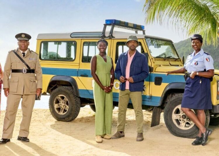 Emergência médica 'Scary Scary' da Death in Paradise Star Detalhes no conjunto | Notícias de celebridades | Showbiz & TV