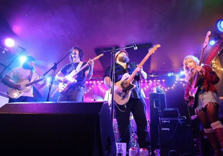 Eventos de música ao vivo ajudam a aumentar os números dos visitantes para Newport