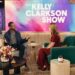 Kelly Clarkson emocional sobre Sterling K. Brown Story de nome do meio