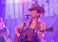 Kelsey Waldon olha para os medos do novo álbum "Every Ghost"